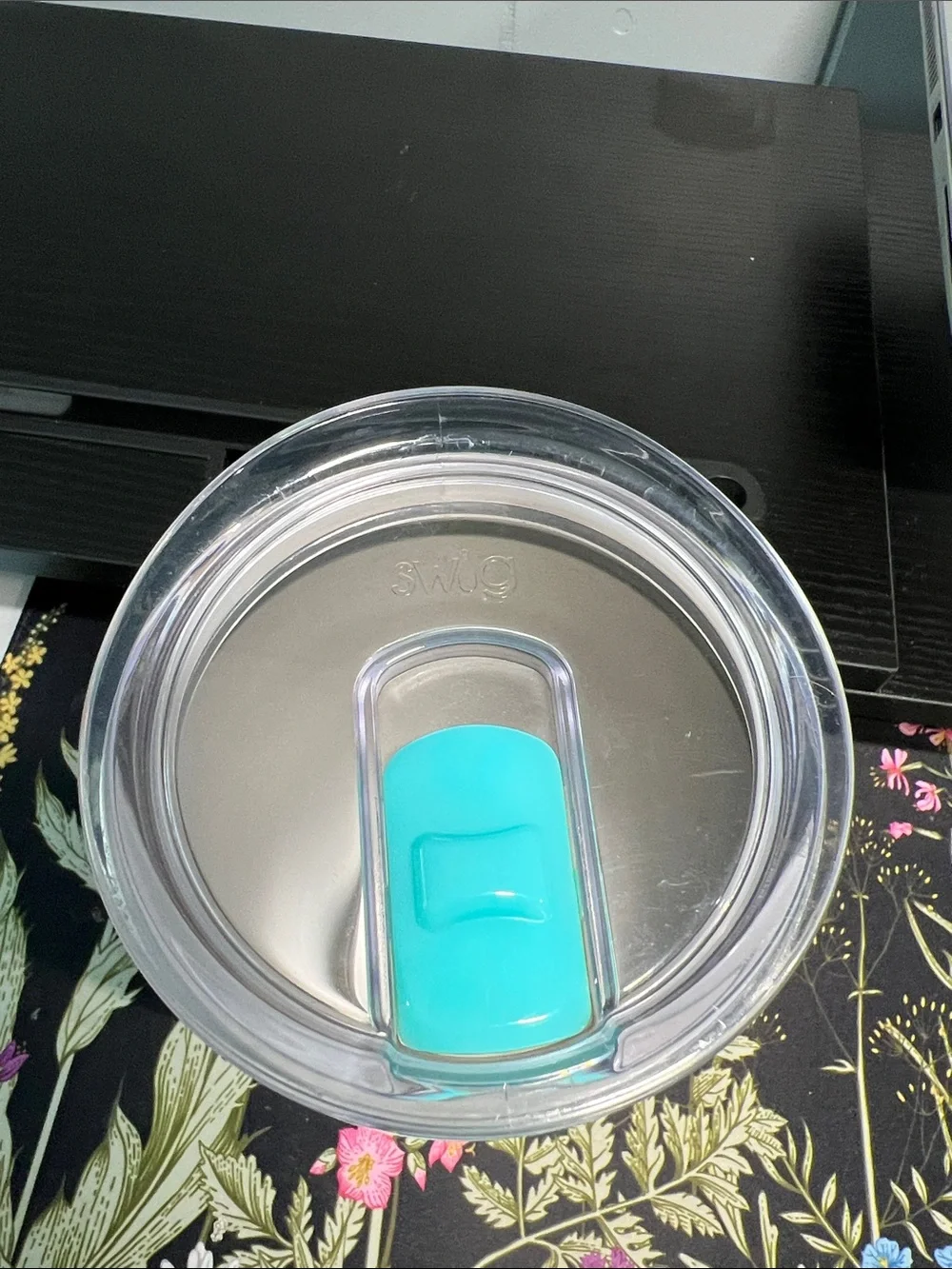 Very Gently used Swig Life 32oz Wanderlust Travel Tumbler